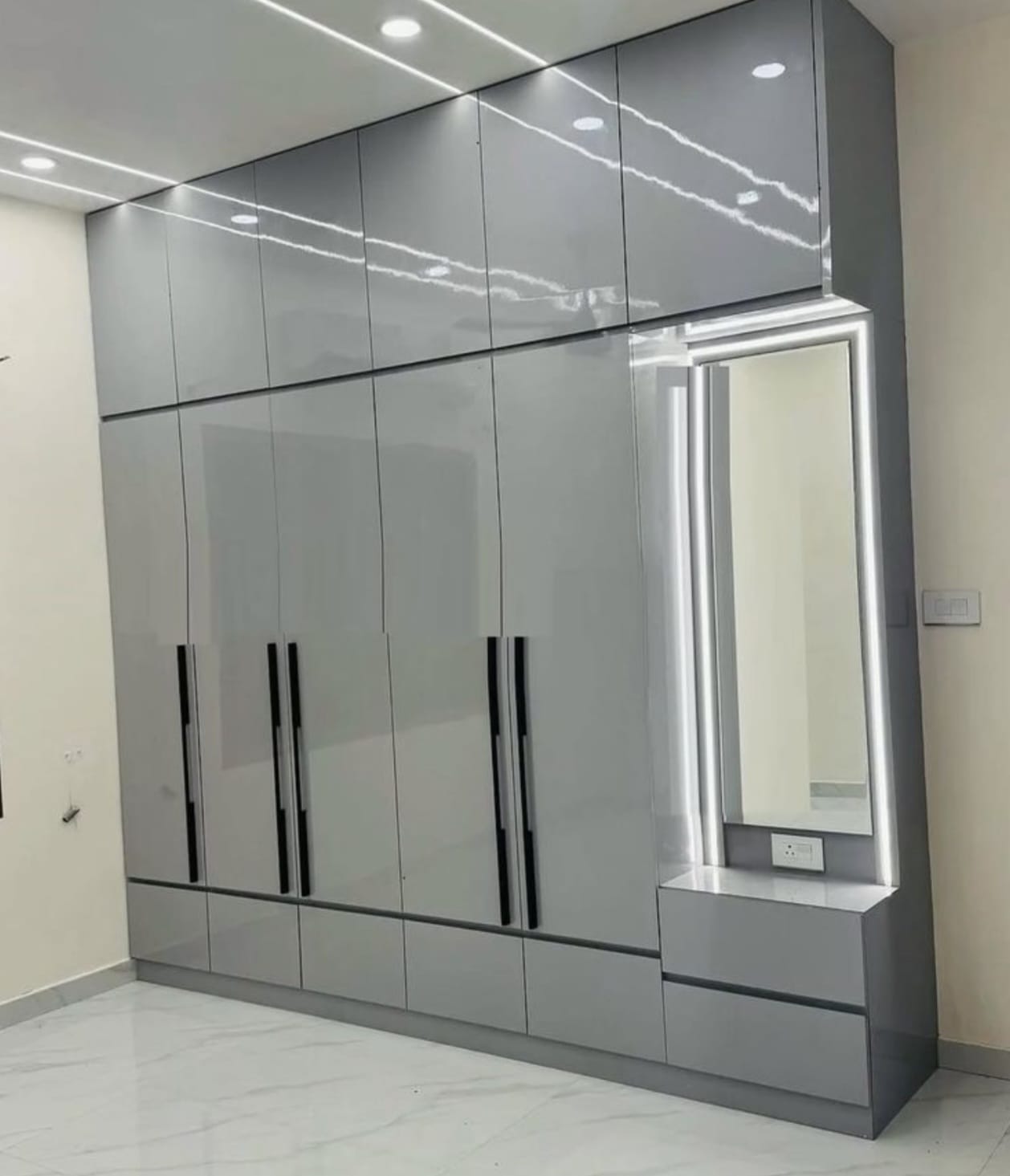 Cabinet Design 5
